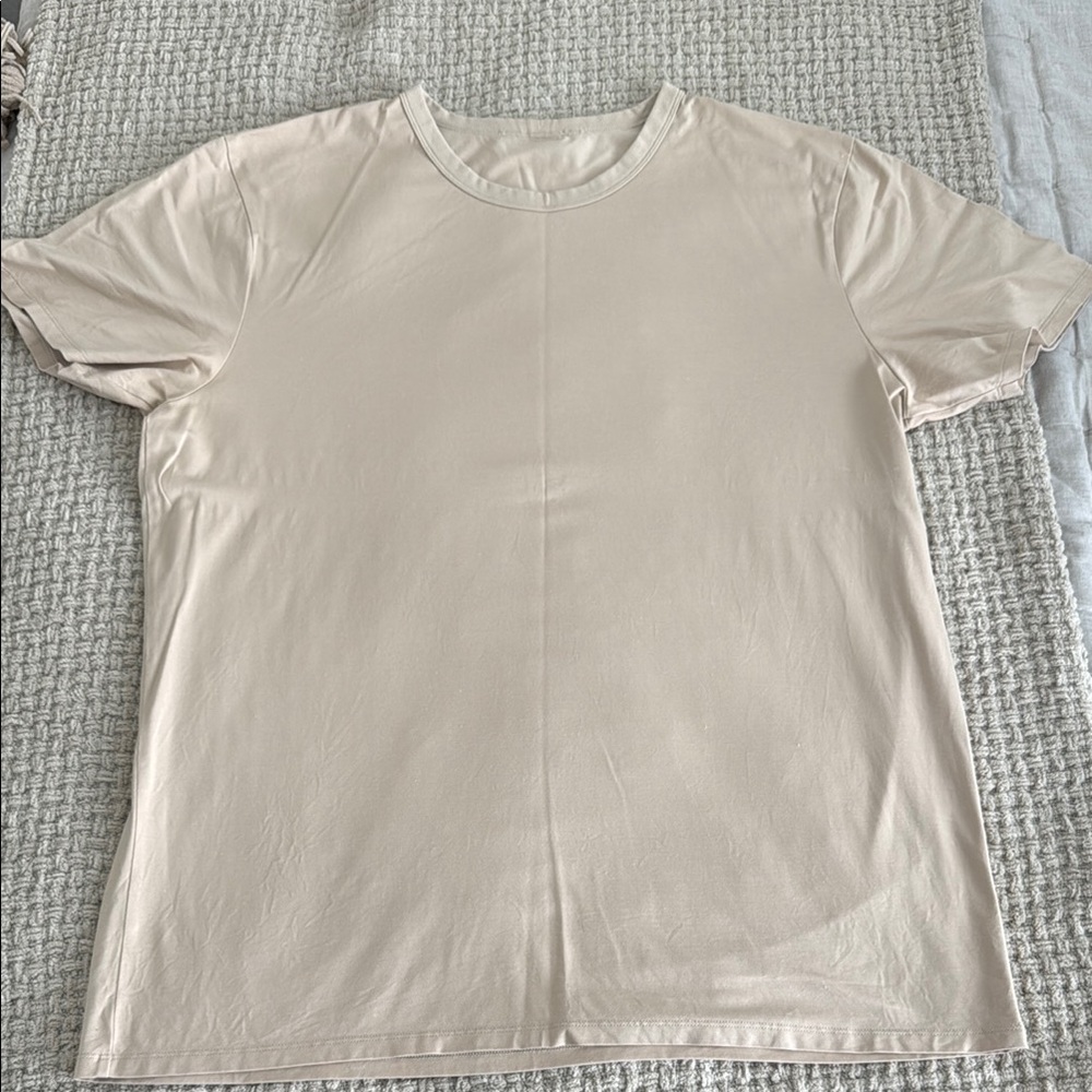 Lululemon Fundamental Tee